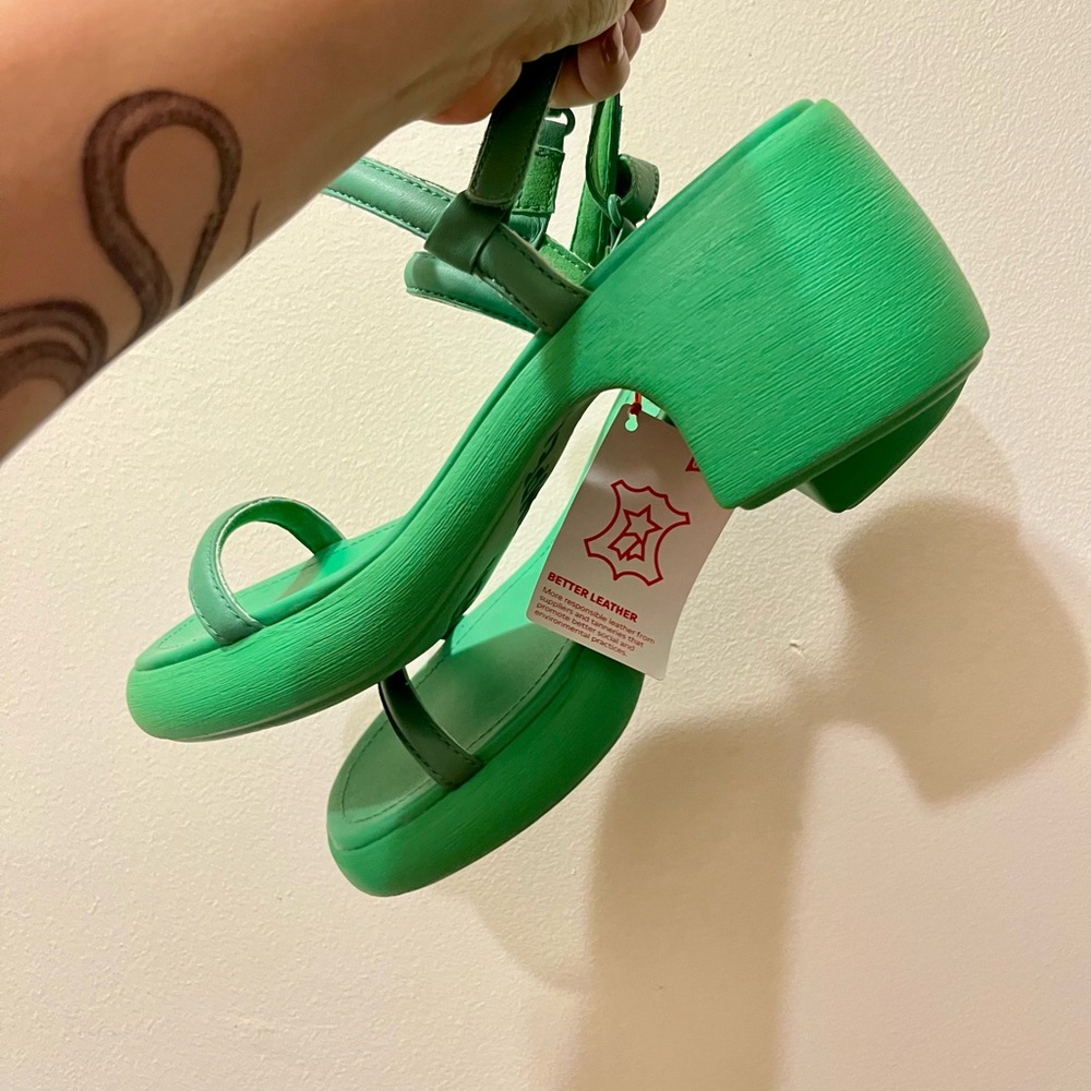 Camper Thelma Green Block Heel Sandals - Picture 2 of 5